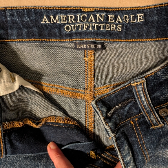 American Eagle Outfitters High-Waisted Jean Shorts - Picture 3 of 5
